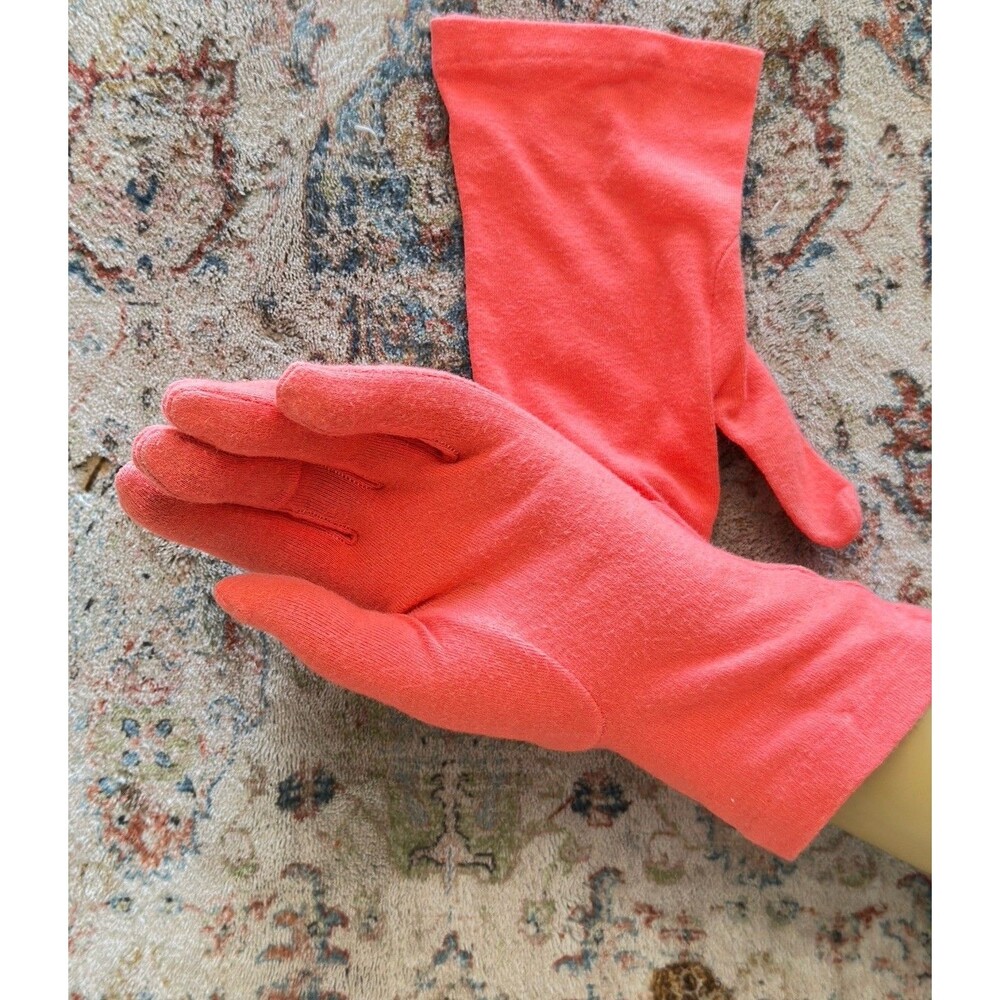 Vintage LaCrasia New York Coral Red Short Wrist Gloves Stretch Knit USA Sony